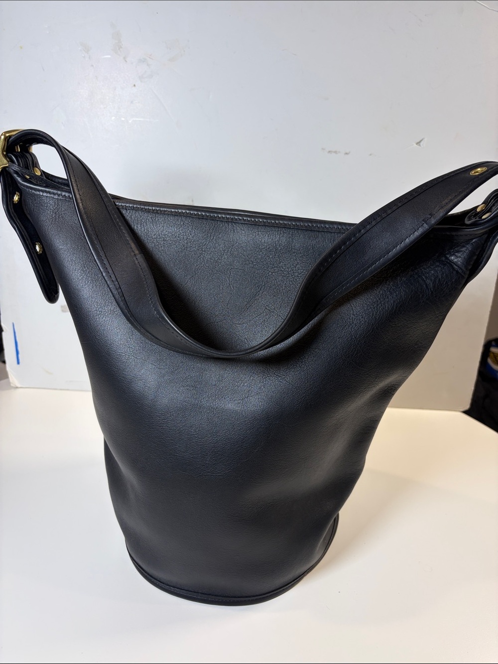 Vintage Coach 9085 - Black, Great Condition